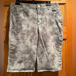 Democracy Gray Tie-Dye Denim Shorts Size 14p